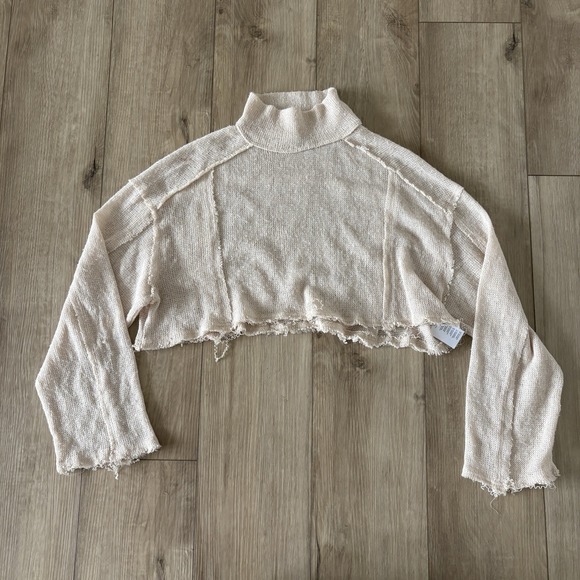 Urban Outfitters Tops - Urban Outfitters Beige Cropped Mock Neck Sweatshirt Small Lightweight Raw Hem